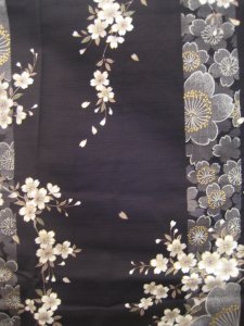 Kimono Cerisiers en fleurs (noir, haut. 142cm)